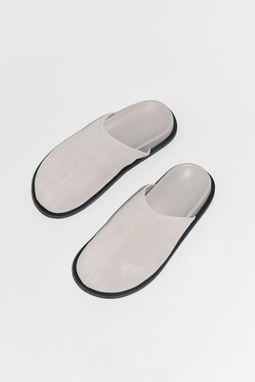 Claudia Mule -|St. Agni Online