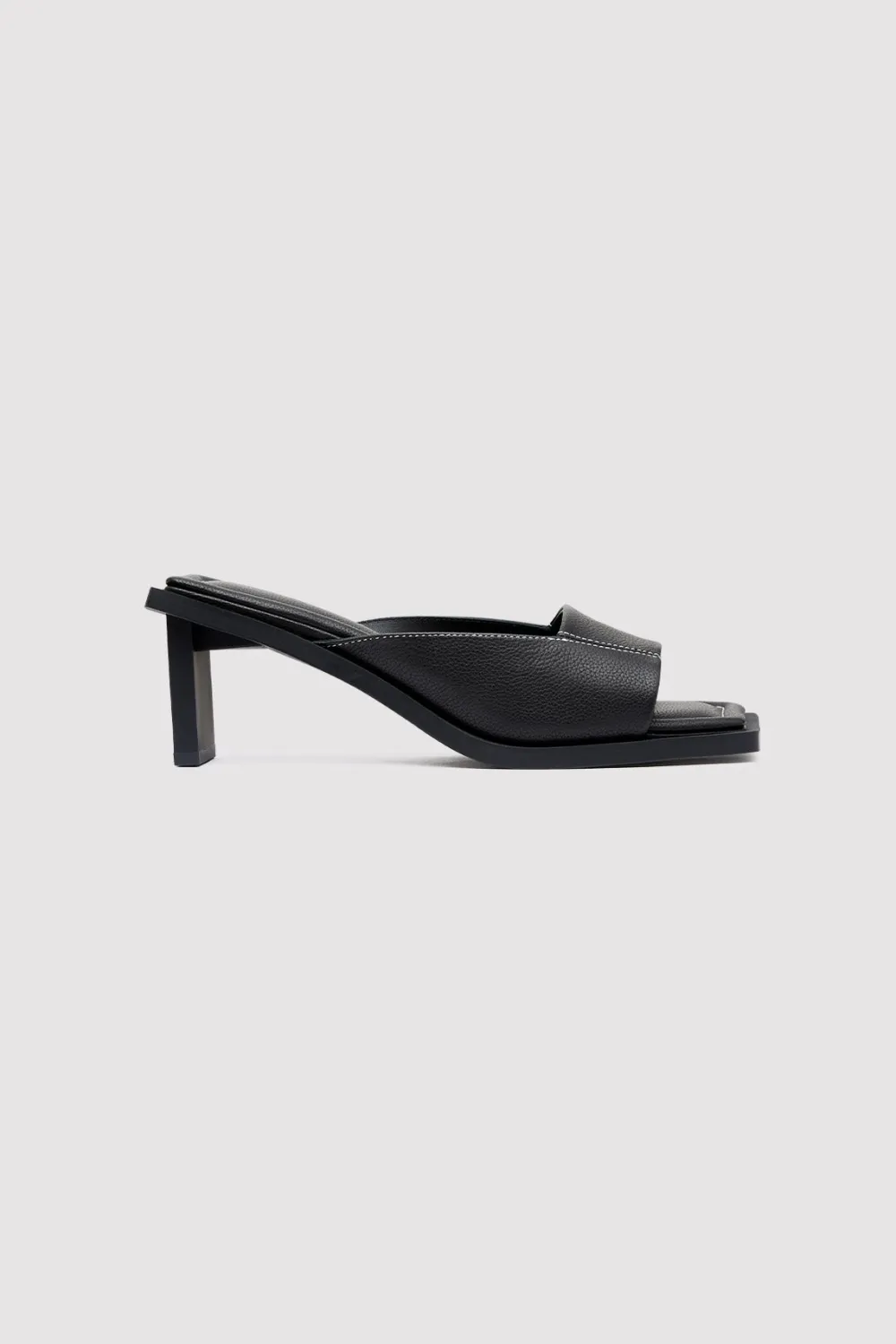Contrast Stitch Heel - Black|St. Agni Clearance