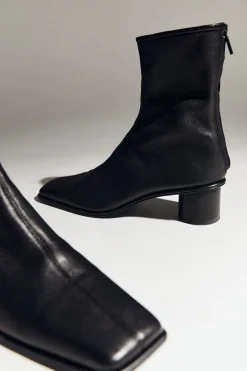 Cylinder Soft Boot - Black|St. Agni New