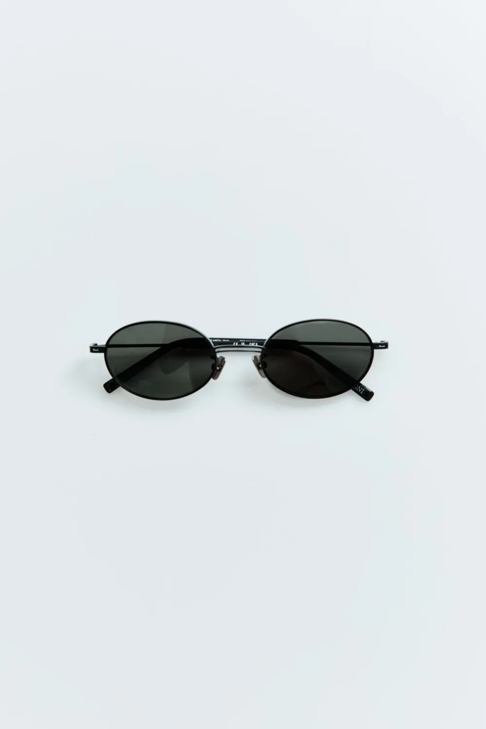 Fine Metal Oval Sunglasses - Black/Grey|St. Agni Outlet