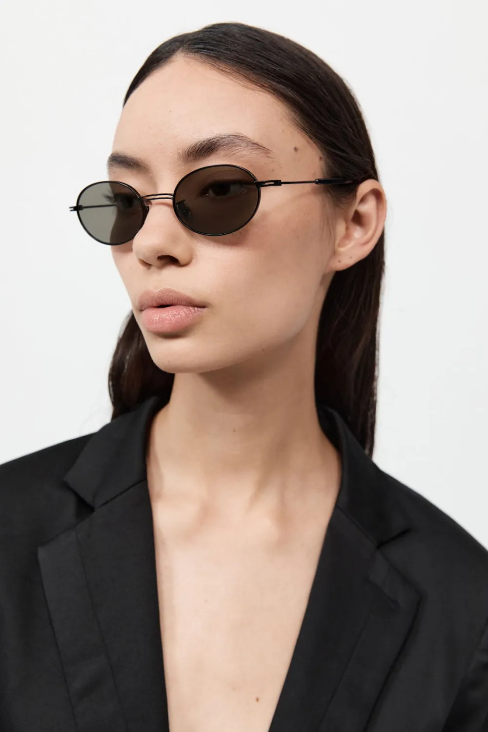 Fine Metal Oval Sunglasses - Black/Grey|St. Agni Outlet