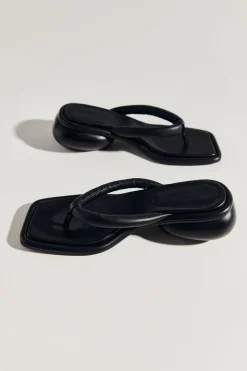 Flip Flop Dome Heel - Black|St. Agni Cheap
