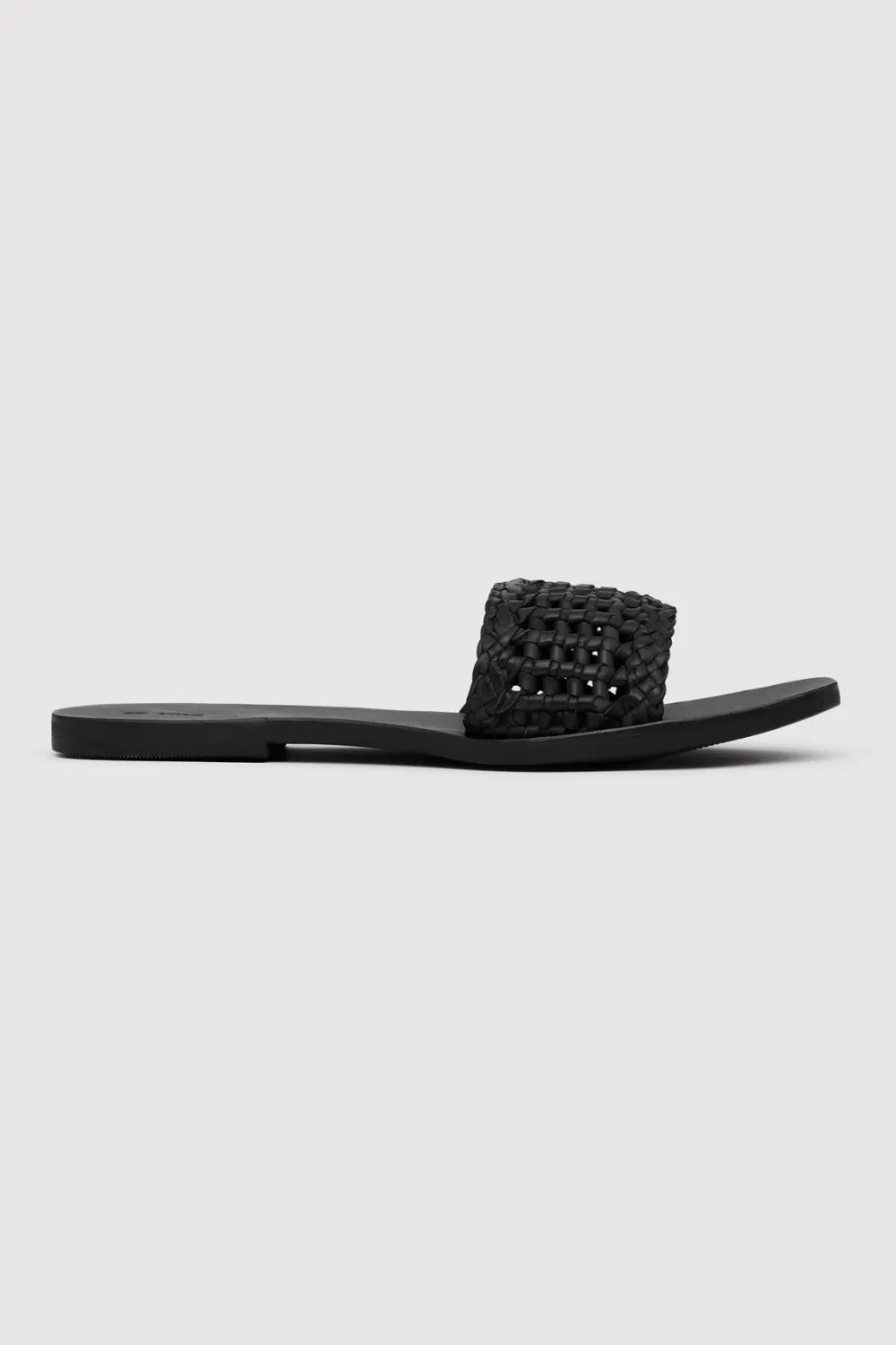 Macrame Mesh Slides -|St. Agni Shop