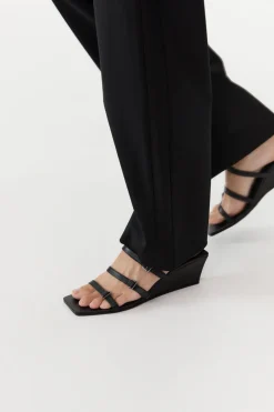 Mini Ring Detail Wedge - Black|St. Agni Shop