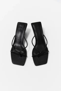 Minimal Low Wedge -|St. Agni Fashion
