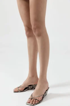 Minimal Low Wedge -|St. Agni Flash Sale