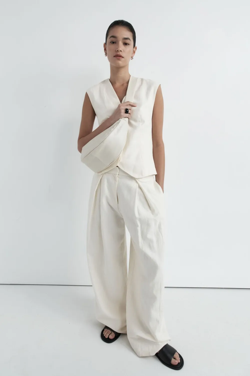 Minimal Tailored Vest - Ivory|St. Agni Cheap