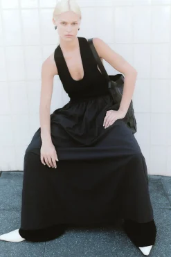 Plunge Neck Dress - Black|St. Agni Sale