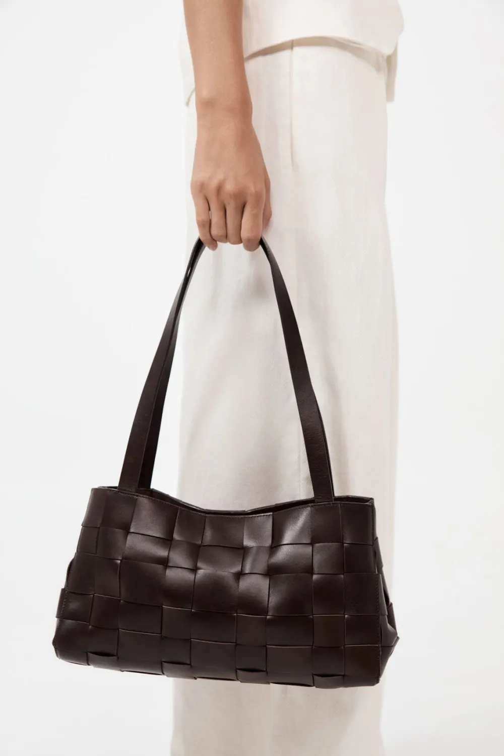 PRE-ORDER: Slim Woven Tote -|St. Agni Sale