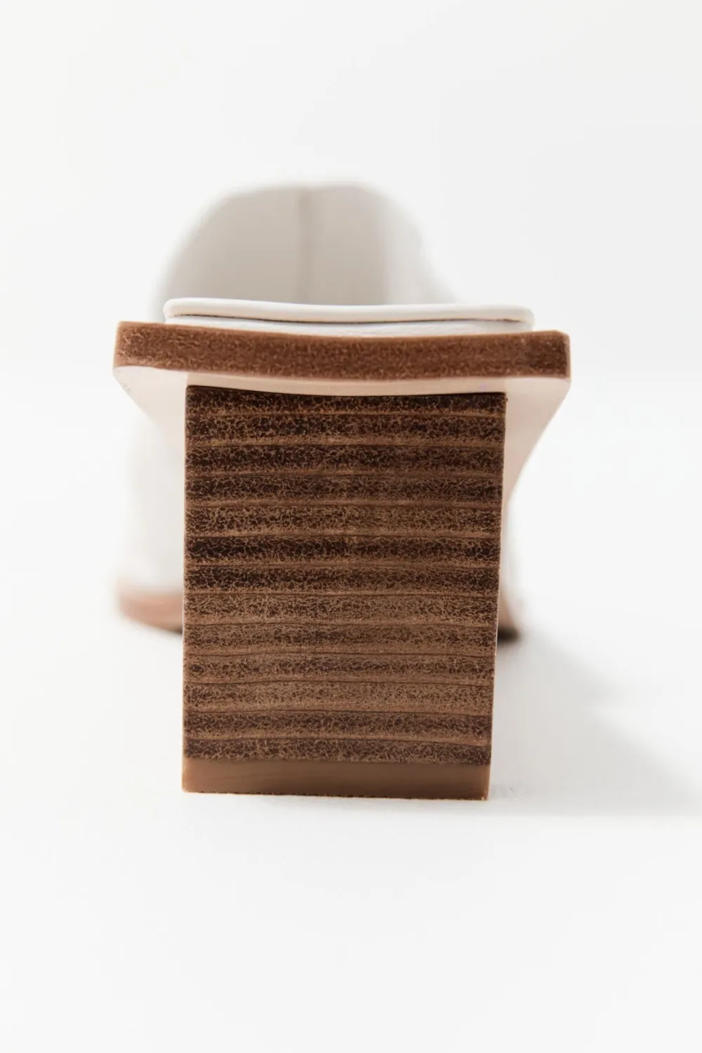 Raw Edge Heel -|St. Agni Fashion