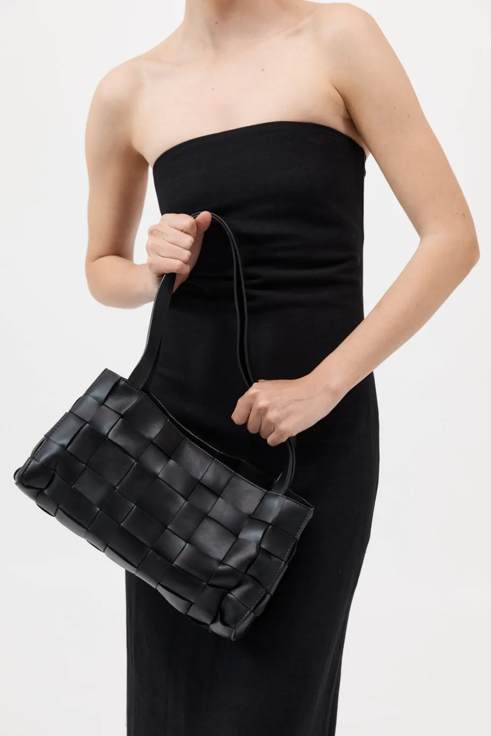 Slim Woven Tote -|St. Agni Store
