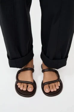 Soft Loop Slide -|St. Agni Fashion