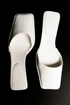 Soft Square Toe Heel -|St. Agni Store