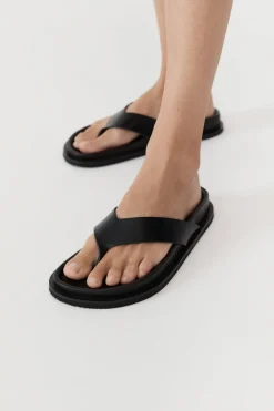 Thong Slide - Black|St. Agni Flash Sale