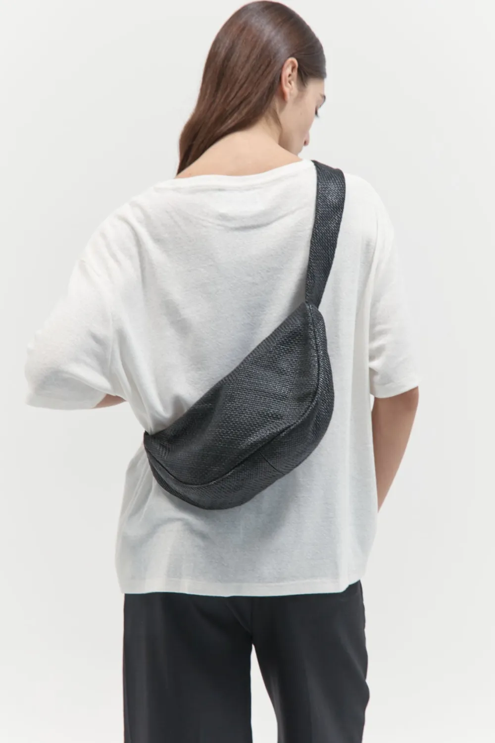 Woven Crescent Bag -|St. Agni Flash Sale
