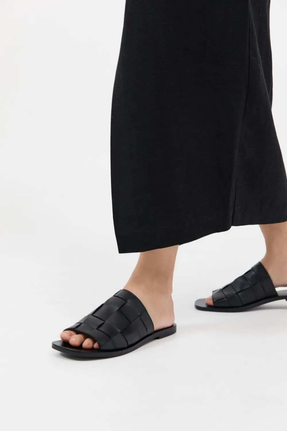 Woven Flats -|St. Agni Hot