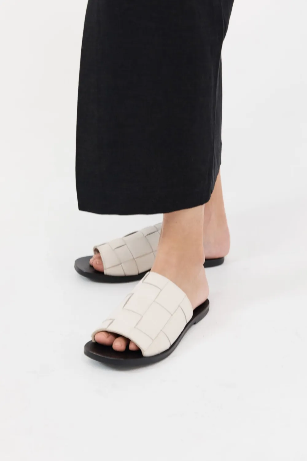 Woven Flats -|St. Agni Online